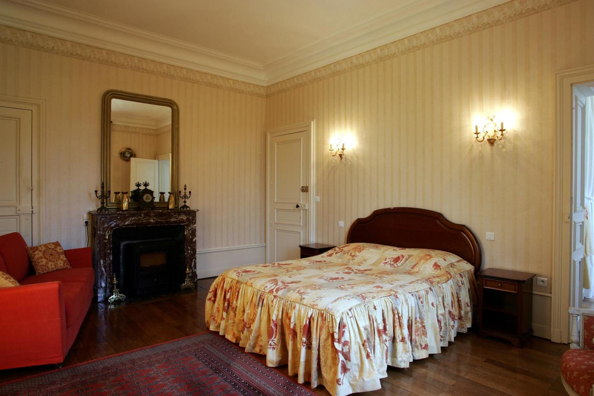 Chateau De Montbraye Parigné-lʼÉvêque Esterno foto